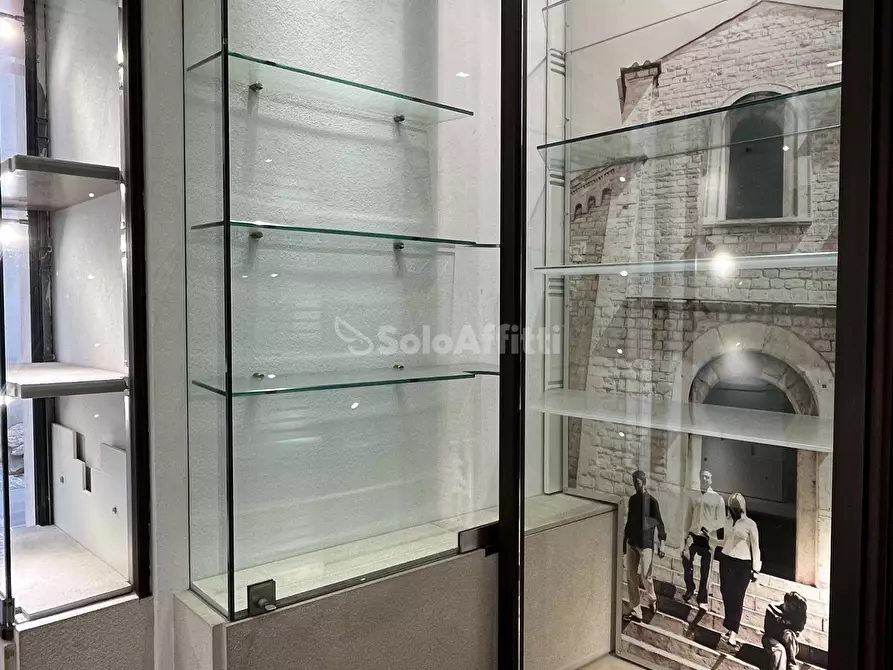 Immagine 7 di Locale commerciale in affitto  in Via Pretoria a Potenza