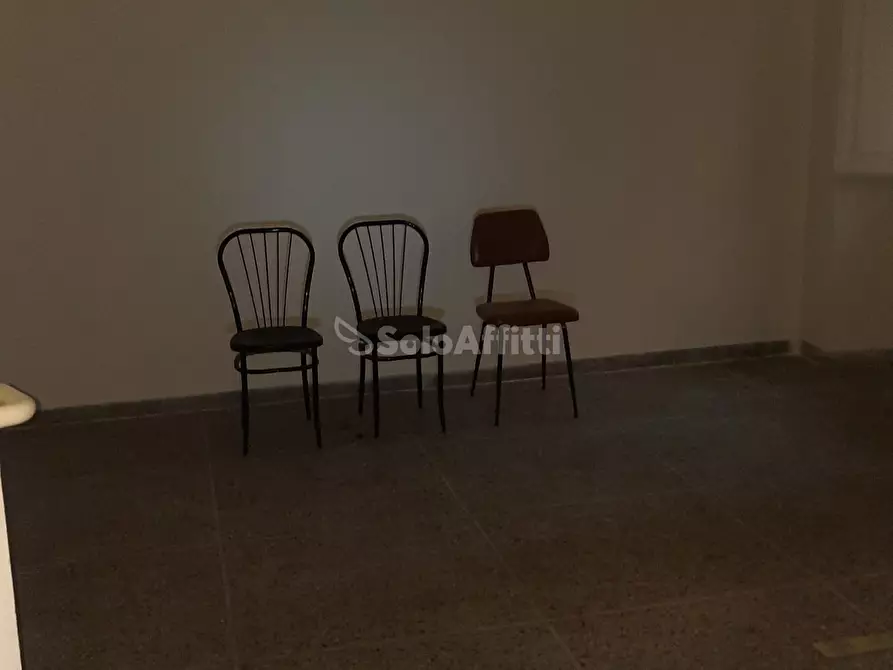 Immagine 11 di Ufficio in affitto  a Livorno