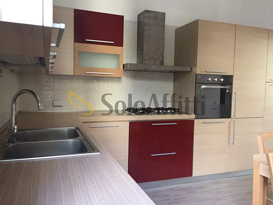 Immagine 4 di Trilocale in affitto  a Cagliari