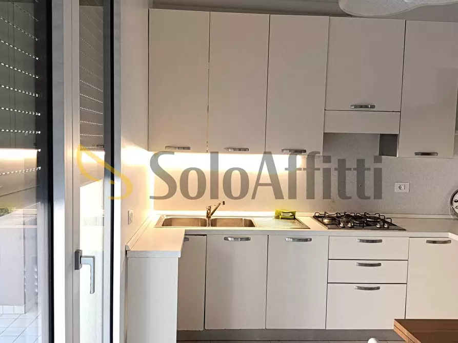 Immagine 1 di Bilocale in affitto  in Via Monte Titano a Rimini
