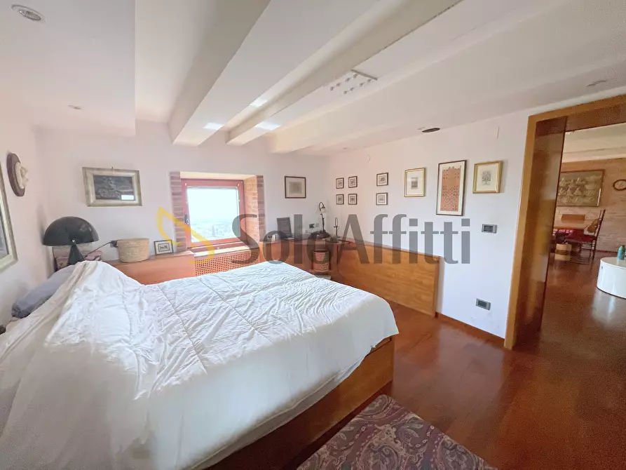 Immagine 7 di Trilocale in affitto  a Osimo