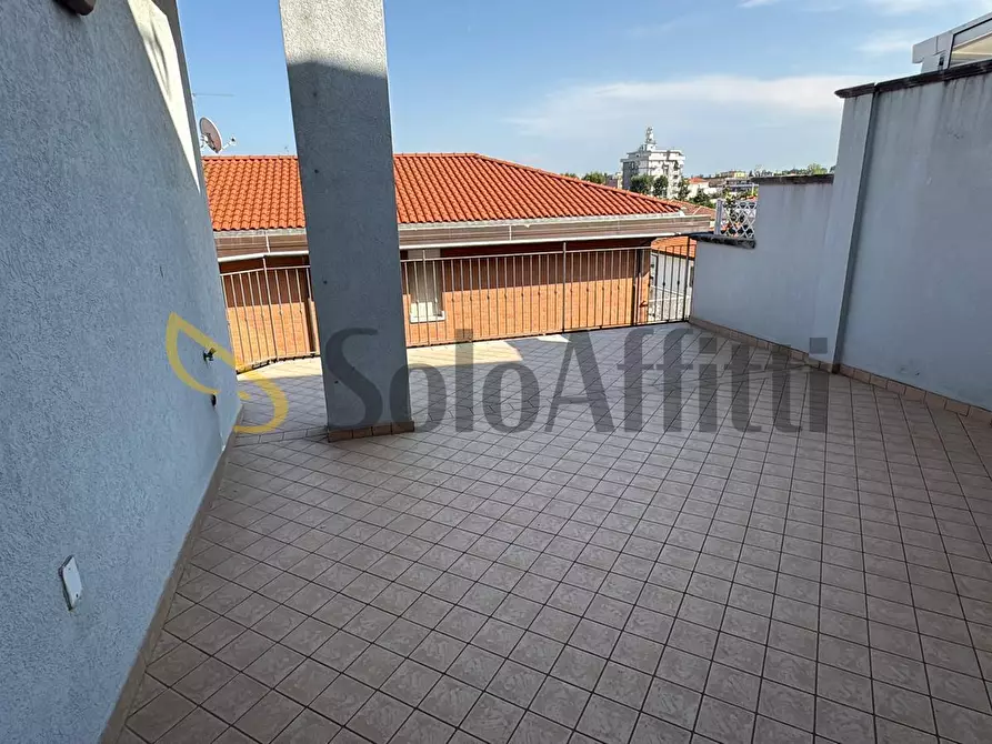Immagine 15 di Trilocale in affitto  in Via Lodovico Vincini 35 a Rimini