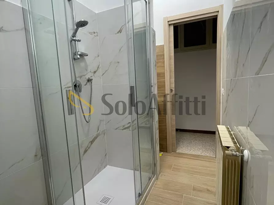 Immagine 15 di Stanza singola in affitto  a Frosinone