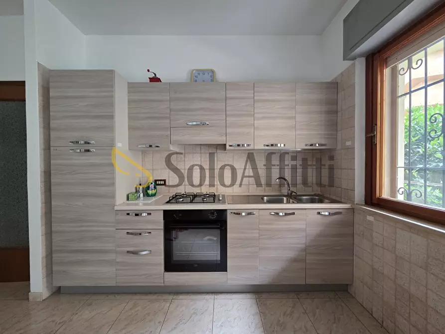 Immagine 4 di Quadrilocale in affitto  a Catanzaro