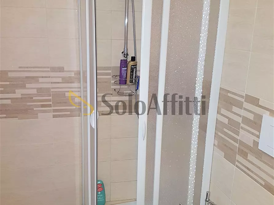 Immagine 14 di Stanza singola in affitto  a Catanzaro