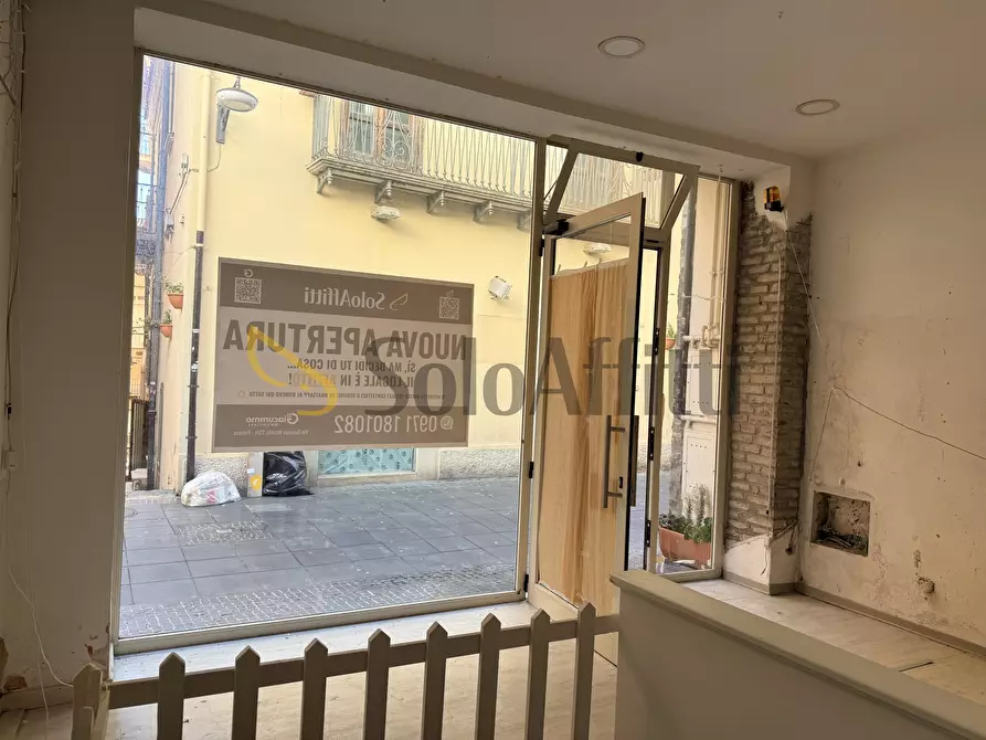 Immagine 8 di Locale commerciale in affitto  in Via Pretoria 43 a Potenza