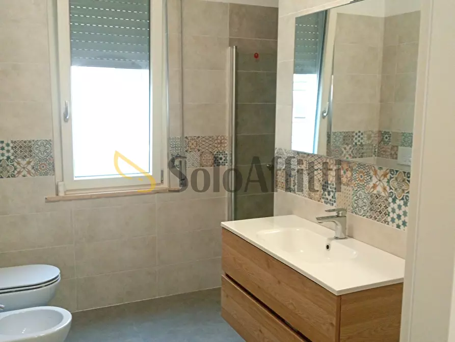 Immagine 6 di Trilocale in affitto  a Falconara Marittima