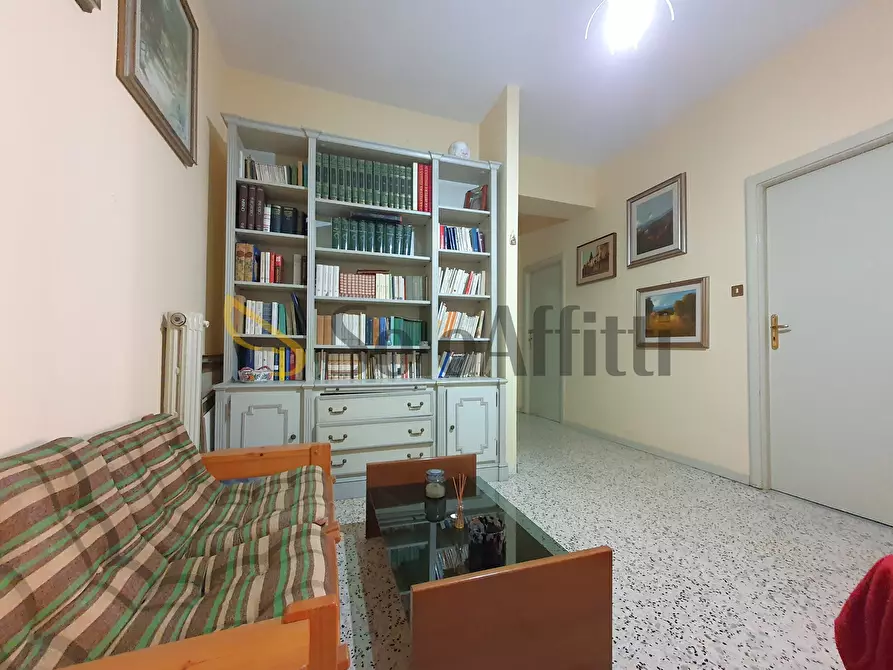 Immagine 4 di Stanza singola in affitto  in Via Madonna dei Cieli 17 a Catanzaro