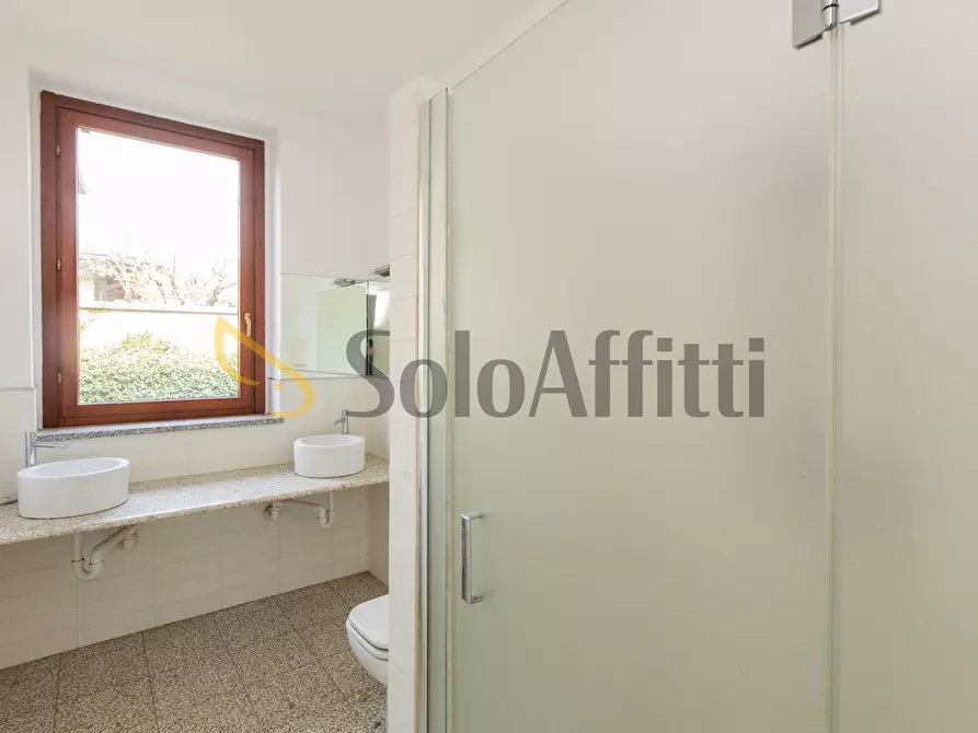 Immagine 15 di Villetta a schiera in affitto  in Via E. Mattei 42 a Gorla Maggiore