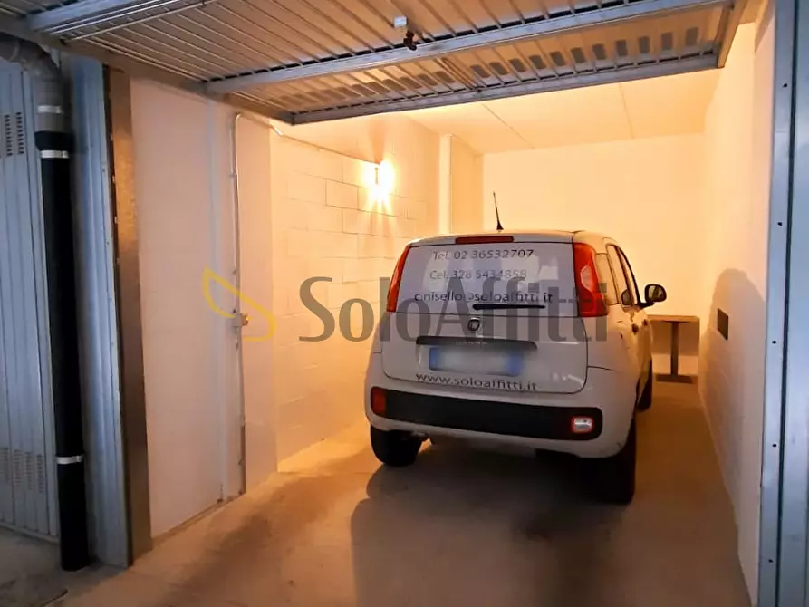 Immagine 4 di Garage in affitto  in Via Francesco Cilea 52 a Cinisello Balsamo