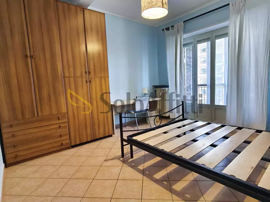 Immagine 9 di Quadrilocale in affitto  in Via Pietro Francesco Guala 5 a Torino