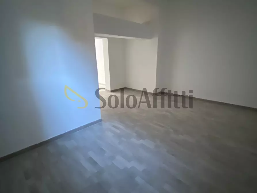 Immagine 11 di Locale commerciale in affitto  a Frosinone