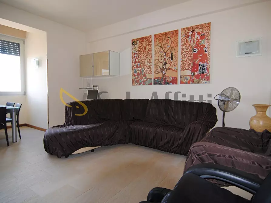 Immagine 11 di Quadrilocale in affitto  a Livorno