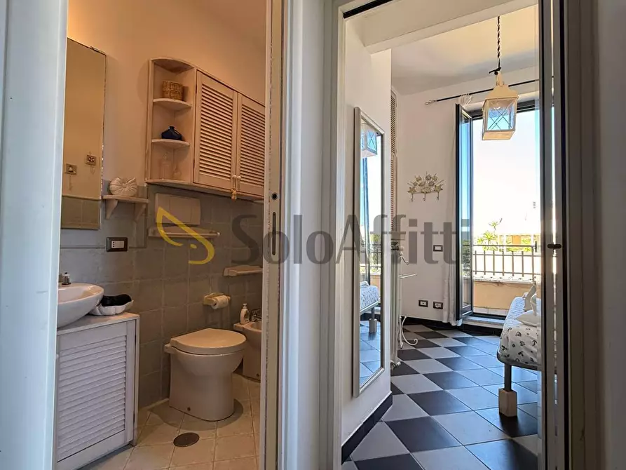 Immagine 11 di Trilocale in affitto  in Via Giacomo Matteotti a Anzio