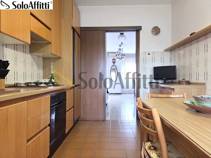 Immagine 3 di Trilocale in affitto  in Via Empoli 5 a Milano