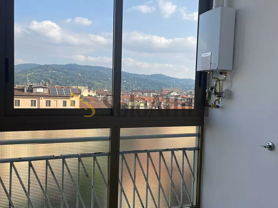 Immagine 22 di Trilocale in affitto  in Corso Galileo Ferraris a Torino
