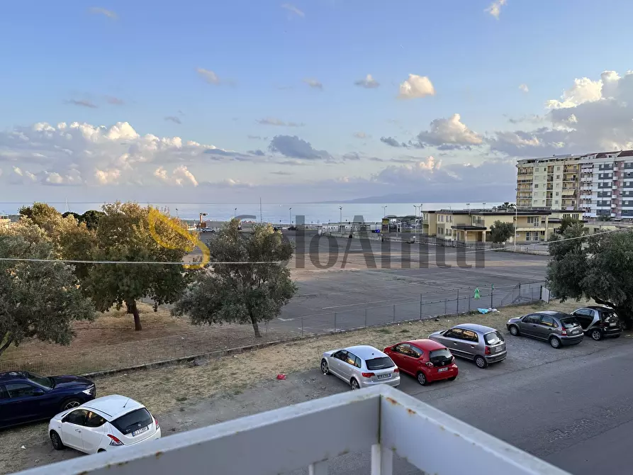 Immagine 1 di Pentalocale in affitto  a Catanzaro