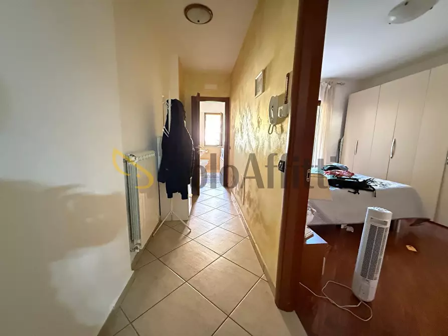Immagine 17 di Bilocale in affitto  in Via Galatina a Caserta