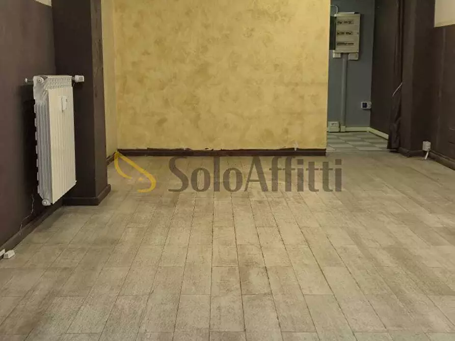 Immagine 8 di Locale commerciale in affitto  in Corso Filippo Brunelleschi 80 a Torino