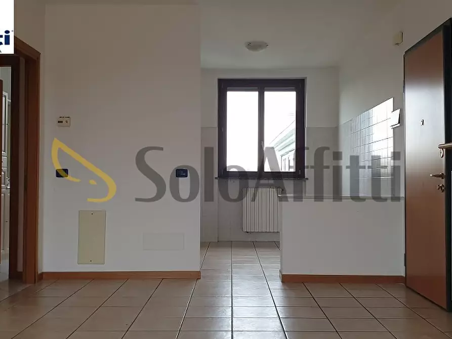 Immagine 2 di Trilocale in affitto  in via galvani 2 a Solaro