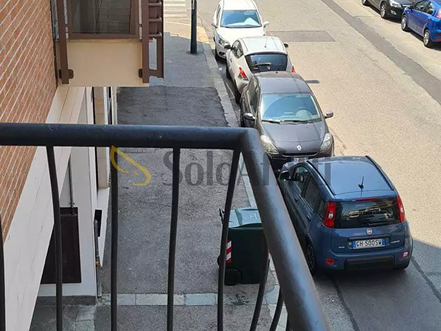 Immagine 28 di Bilocale in affitto  in Via Sostegno 18 a Torino