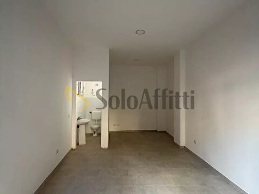 Immagine 2 di Locale commerciale in affitto  in Via Cristoforo Colombo a Nettuno