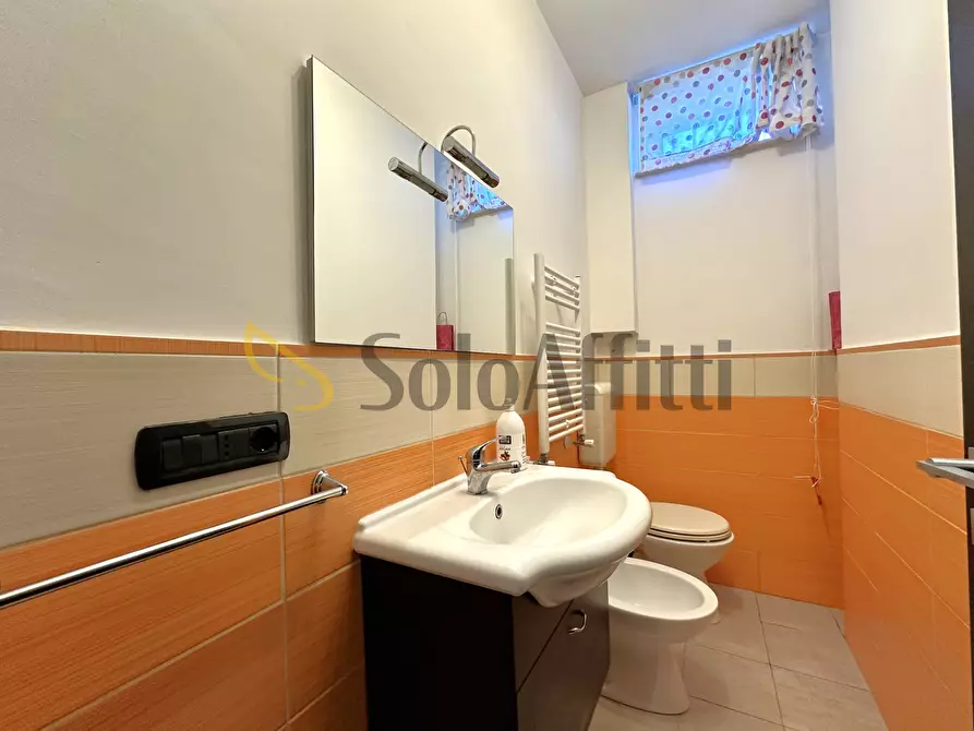 Immagine 13 di Trilocale in affitto  a Catanzaro