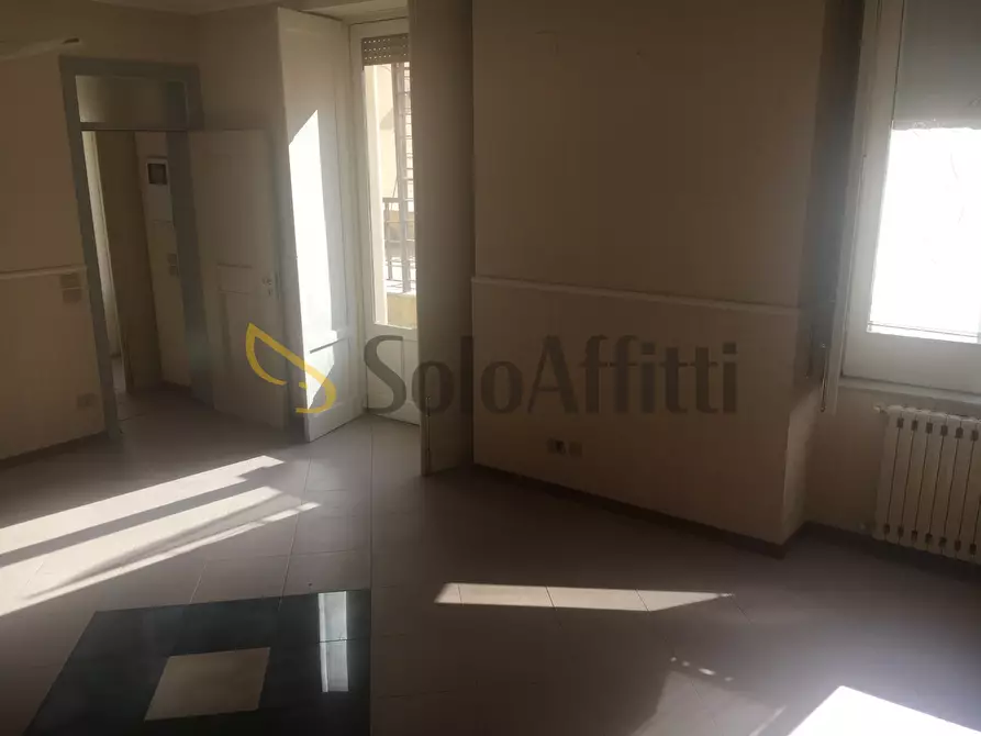 Immagine 32 di Appartamento in affitto  a Catania