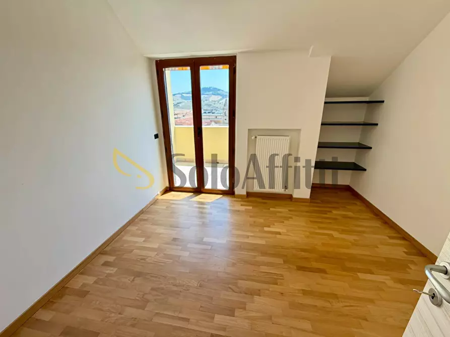 Immagine 11 di Trilocale in affitto  in Via Galileo Galilei 100 a Teramo