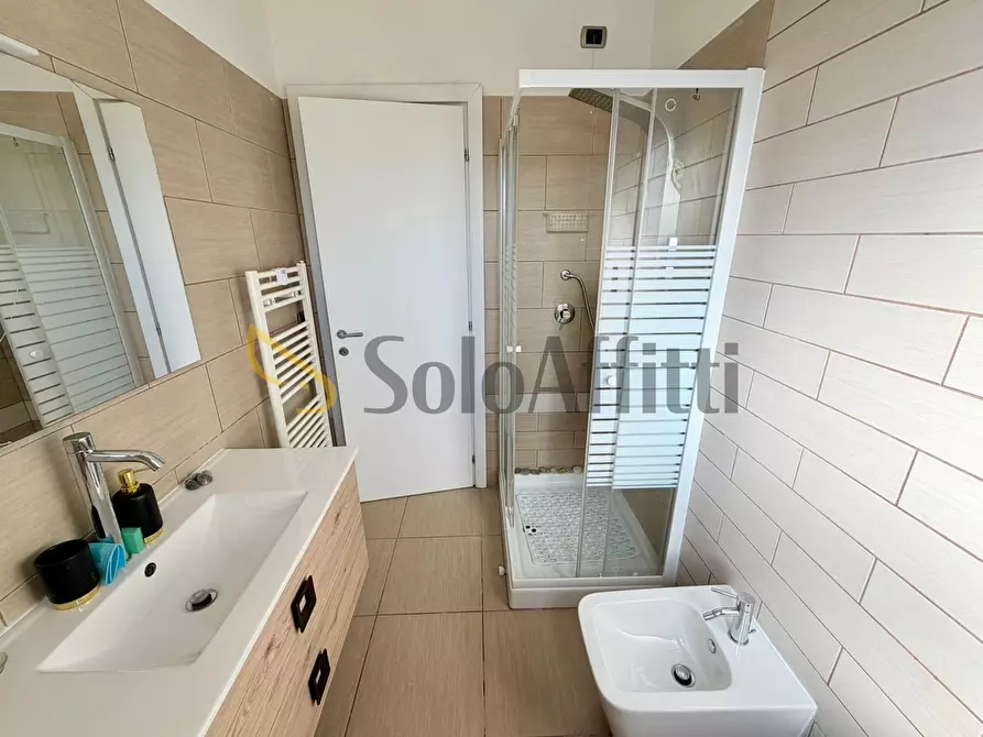 Immagine 19 di Trilocale in affitto  in Via Nazionale 518 a Roseto Degli Abruzzi