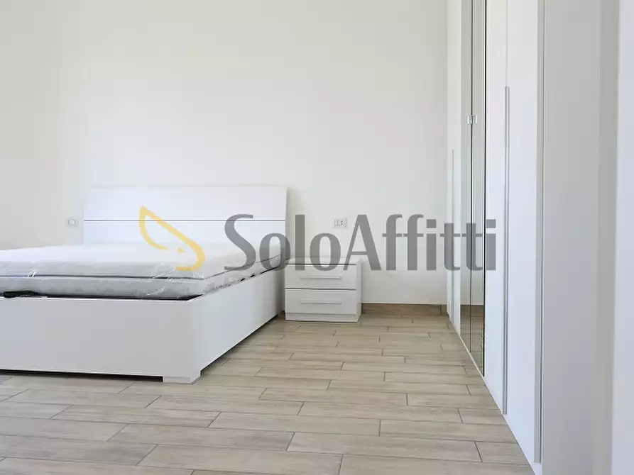 Immagine 13 di Bilocale in affitto  in via gradisca 6 a Limbiate