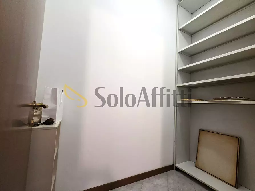 Immagine 11 di Bilocale in affitto  in Via Giacomo Puccini 22 a Cesano Maderno