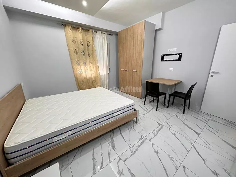 Immagine 20 di Monolocale in affitto  in Viale Abramo Lincoln a Caserta