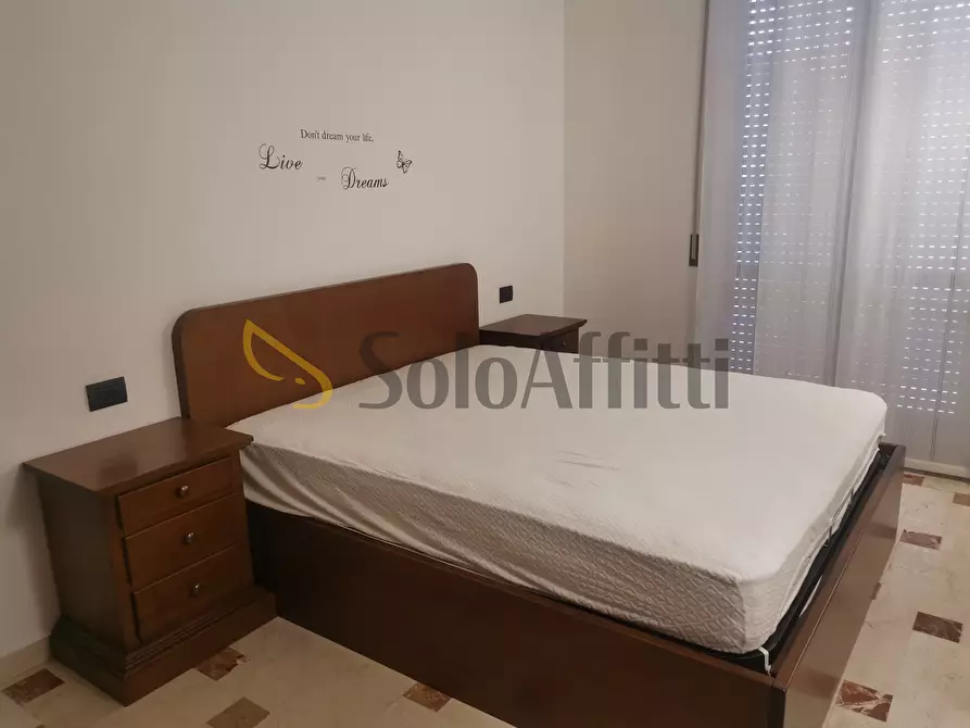 Immagine 16 di Bilocale in affitto  in Via Bainsizza 87 a Caronno Pertusella