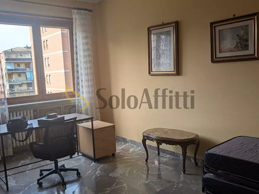 Immagine 3 di Trilocale in affitto  in Via Filadelfia 50 a Torino