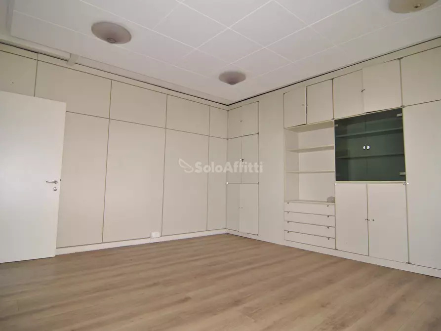 Immagine 4 di Ufficio in affitto  in Via Cairoli 61 a Livorno