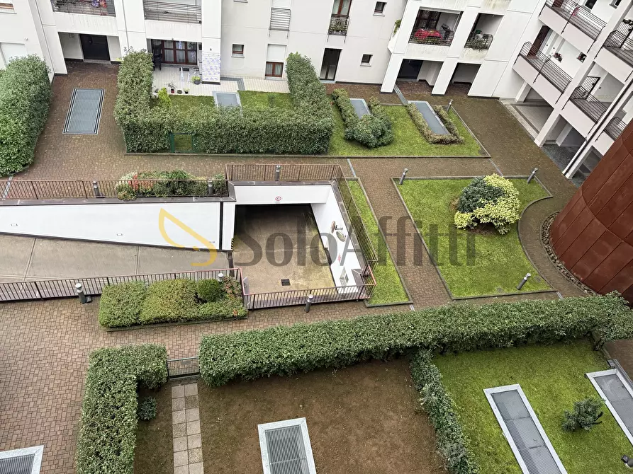 Immagine 23 di Bilocale in affitto  in Via 4 Novembre 328 a Caronno Pertusella