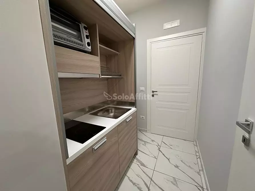 Immagine 4 di Monolocale in affitto  in Viale Abramo Lincoln a Caserta