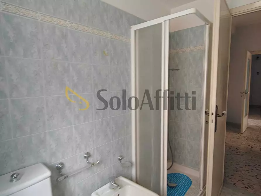 Immagine 8 di Trilocale in affitto  a Catania