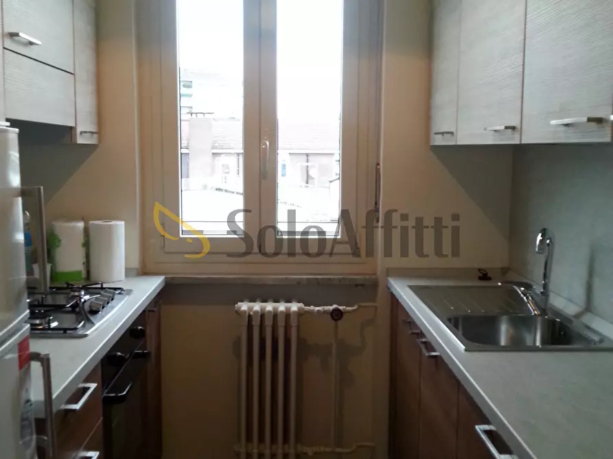 Immagine 1 di Quadrilocale in affitto  in VIA SUSA a Torino
