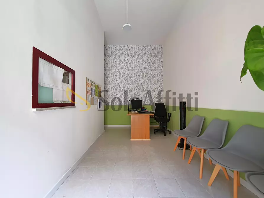 Immagine 6 di Ufficio in affitto  a Catanzaro