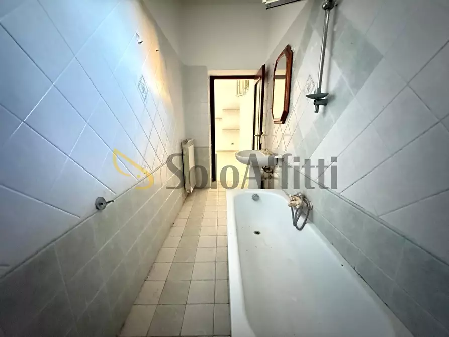 Immagine 22 di Bilocale in affitto  in Via dei Giardini 33 a Caserta