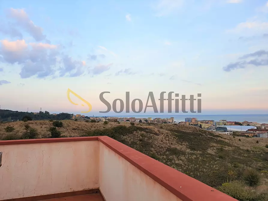 Immagine 10 di Trilocale in affitto  in Via Michele Maria Manfredi 16 a Catanzaro