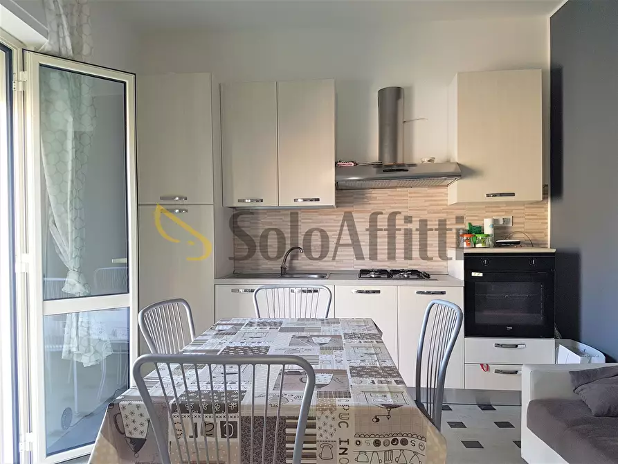 Immagine 4 di Stanza singola in affitto  a Catanzaro