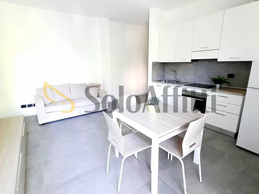 Immagine 4 di Bilocale in affitto  in Via Robecco a Cinisello Balsamo
