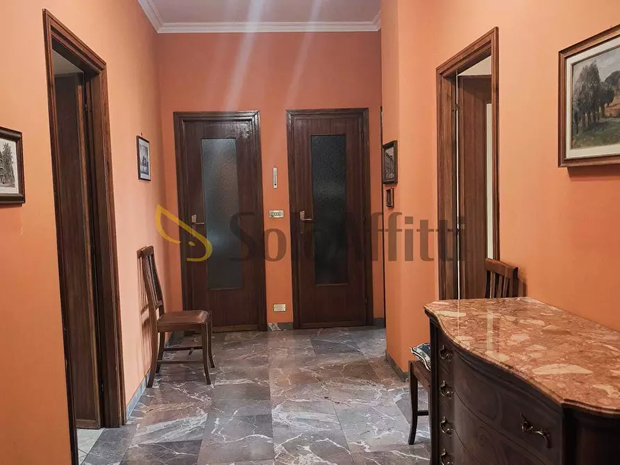 Immagine 11 di Trilocale in affitto  in Via Filadelfia 50 a Torino