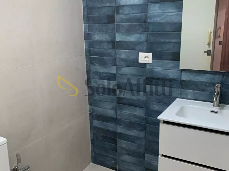 Immagine 13 di Ufficio in affitto  in Via delle Zagare 1 a Catania