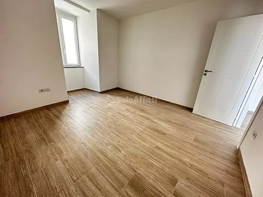 Immagine 17 di Trilocale in affitto  in Via delle Ferriere 20 a Caserta