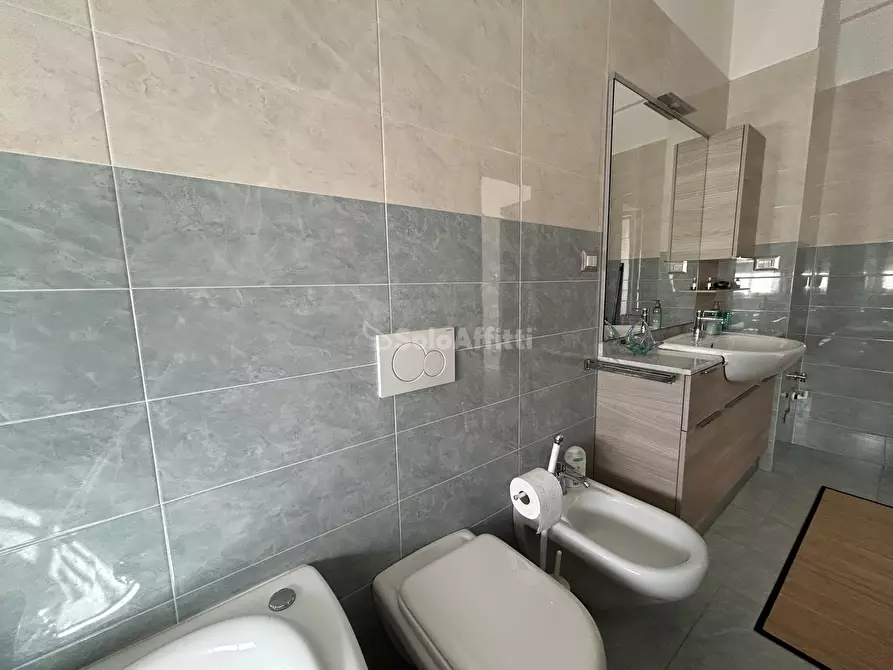 Immagine 24 di Trilocale in affitto  a Torino