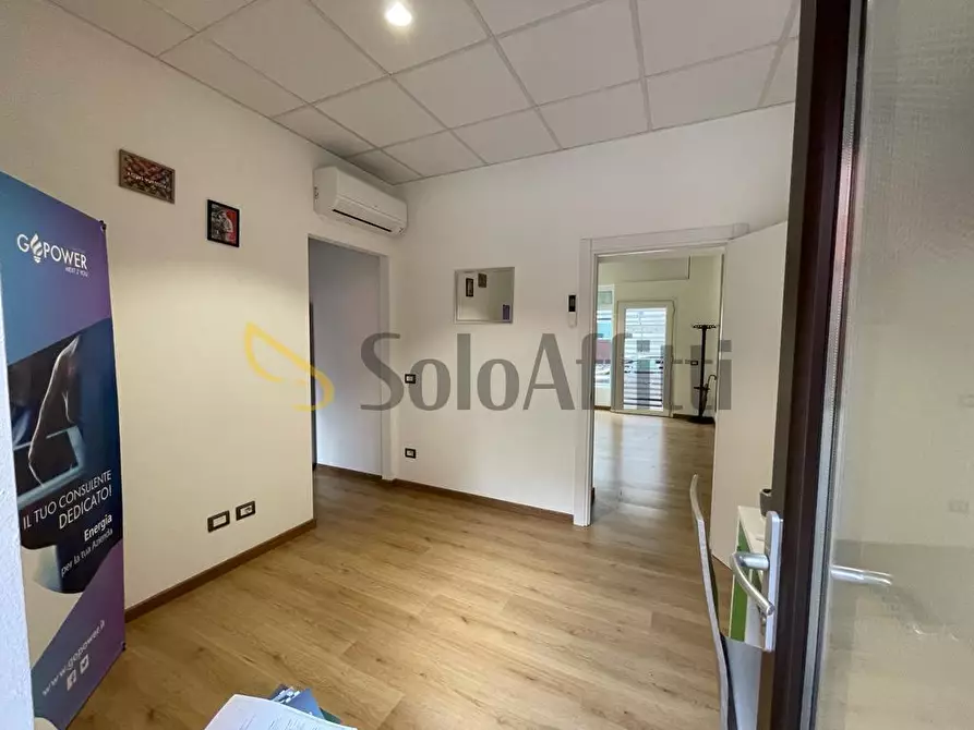 Immagine 4 di Locale commerciale in affitto  a Gallarate